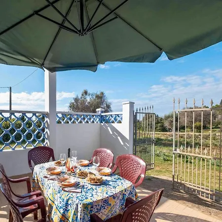 Soleya With Climate And Parking In Casa vacanze *