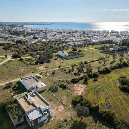 Soleya With Climate And Parking In Vakantiehuis